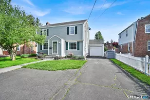 61 Cedar St, Newington, CT 06111 - Photo 2