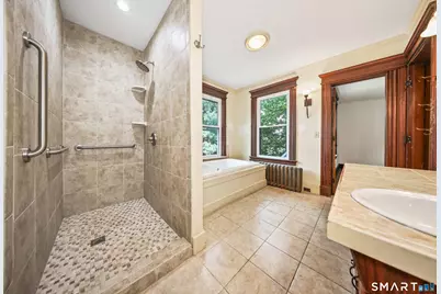24 Maynard Avenue, Waterbury, CT 06708 - Photo 16