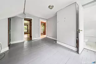 24 Maynard Ave, Waterbury, CT 06708 - Photo 28