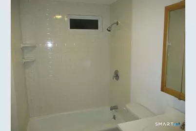 25 Mettler Street #1st, Woodbridge, CT 06525 - Photo 6