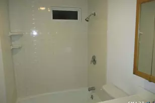 25 Mettler St, Woodbridge, CT 06525 - Photo 6