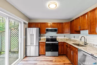 585 Park Road #7-3, Waterbury, CT 06708 - Photo 6