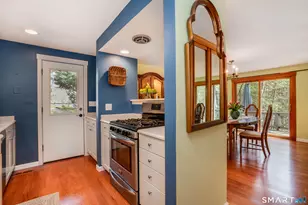 3 Jay Ct, Avon, CT 06001 - Photo 12