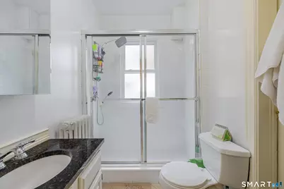 192 Knickerbocker Avenue, Stamford, CT 06907 - Photo 14