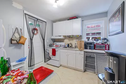 192 Knickerbocker Avenue, Stamford, CT 06907 - Photo 16