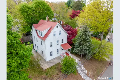 192 Knickerbocker Avenue, Stamford, CT 06907 - Photo 1