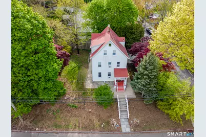 192 Knickerbocker Avenue, Stamford, CT 06907 - Photo 2