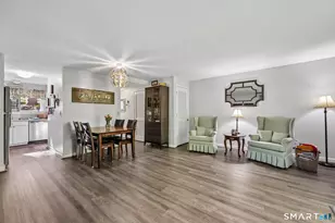 65 Perry St, Putnam, CT 06260 - Photo 12