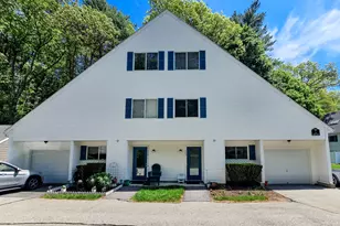 65 Perry St, Putnam, CT 06260 - Photo 2