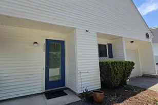 65 Perry St, Putnam, CT 06260 - Photo 1