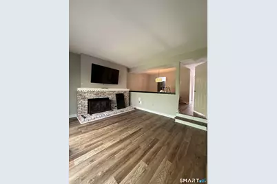 132 Farmington Chase Crescent #132, Farmington, CT 06032 - Photo 4