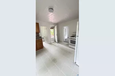 113 Southview Street, Waterbury, CT 06706 - Photo 12
