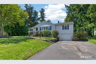 181 Crescent Circle, Cheshire, CT 06410 - Photo 2