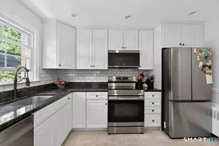 181 Crescent Cir, Cheshire, CT 06410 - Photo 8