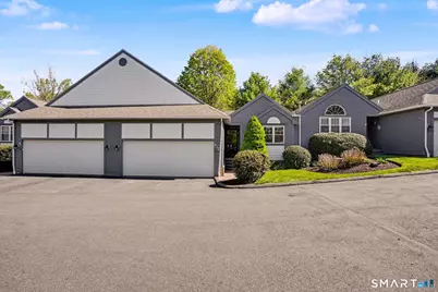 29 Greystone #29, Shelton, CT 06484 - Photo 2
