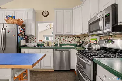 29 Greystone #29, Shelton, CT 06484 - Photo 12
