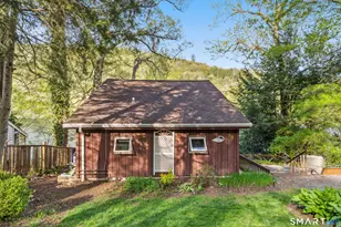 79 Algonquin Trl, Newtown, CT 06482 - Photo 36
