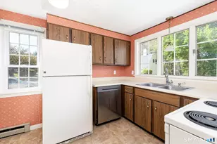 32 Patriots Square, Mansfield, CT 06250 - Photo 8