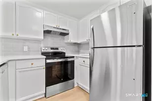 468 Main St, East Lyme, CT 06357 - Photo 24