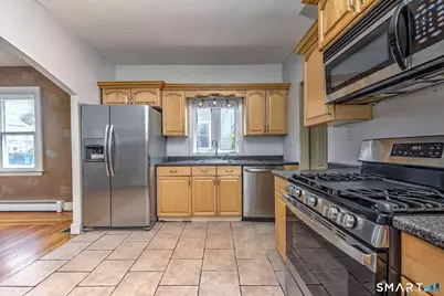 88 East Brown Street, West Haven, CT 06516 - Photo 16