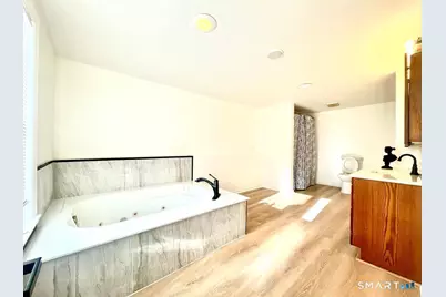 112 Woodbine Street #1st, Naugatuck, CT 06770 - Photo 18