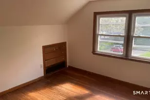 310 Douglas St, Bridgeport, CT 06606 - Photo 14
