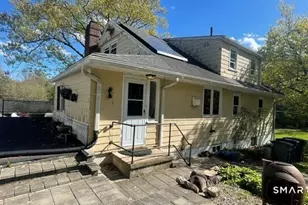 310 Douglas St, Bridgeport, CT 06606 - Photo 2
