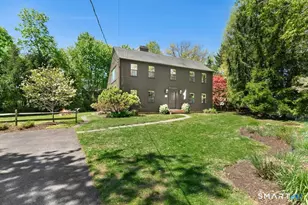 8 Seagate Rd, Darien, CT 06820 - Photo 1