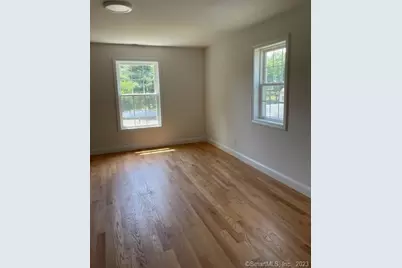 1686 Litchfield Turnpike #A, Woodbridge, CT 06525 - Photo 10