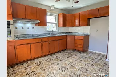 48 Amherst Street, Hartford, CT 06114 - Photo 12