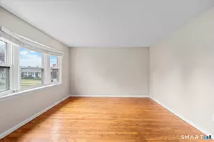 267 Bamford Ave, Waterbury, CT 06708 - Photo 6