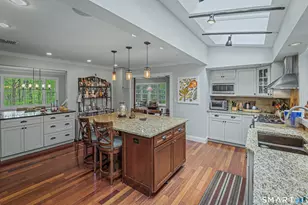 16 Twixt Hills Rd, Ridgefield, CT 06877 - Photo 8