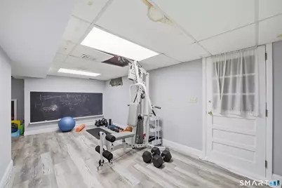 33 Club Circle, Stamford, CT 06905 - Photo 32
