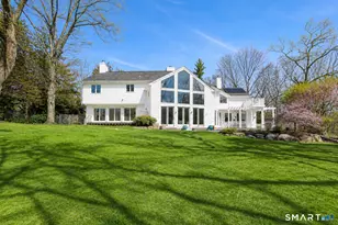 32 Buttonball Ln, Weston, CT 06883 - Photo 2