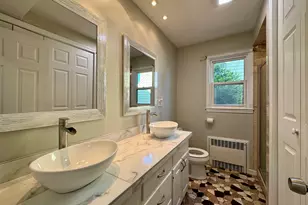 415 Savoy St, Bridgeport, CT 06606 - Photo 8