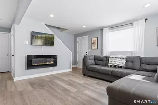 119 Celia Dr, Waterbury, CT 06705 - Photo 18