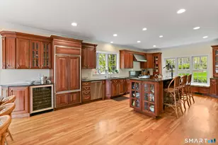 132 1/2 W Norwalk Rd, Norwalk, CT 06850 - Photo 8