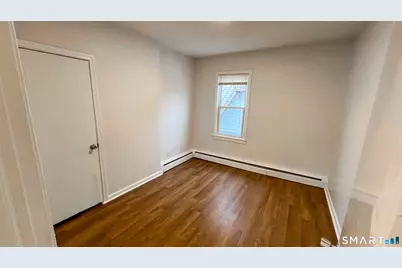 8 Locust Street, New Britain, CT 06051 - Photo 8