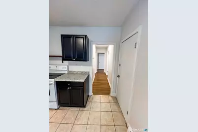 8 Locust Street, New Britain, CT 06051 - Photo 12