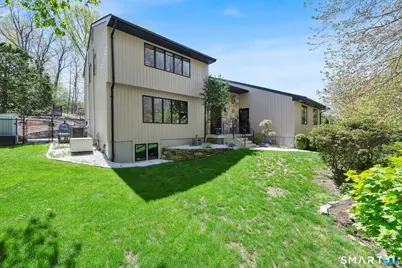 26 Hampton Drive, Manchester, CT 06040 - Photo 2