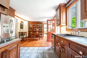 19 Junction Rd, Brookfield, CT 06804 - Photo 10