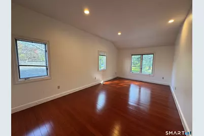 108 Comstock Hill Avenue, Norwalk, CT 06850 - Photo 8