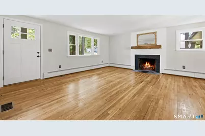 52 Fernwood Drive, Simsbury, CT 06070 - Photo 4