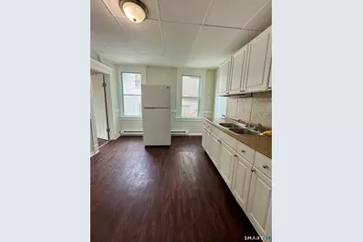 140 Orange Street, Waterbury, CT 06704 - Photo 2