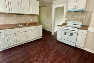 140 Orange St, Waterbury, CT 06704 - Photo 1