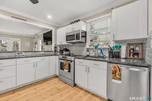 3 Cardinal Ln, Naugatuck, CT 06770 - Photo 10