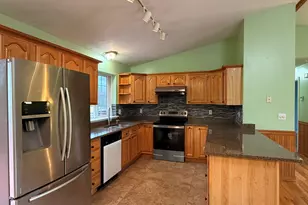 26 Tourtellotte Rd, Putnam, CT 06260 - Photo 8