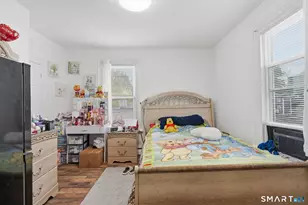 84 Prospect St, New Britain, CT 06051 - Photo 6