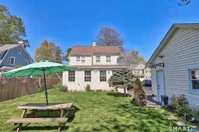 1479 Laurel Avenue, Bridgeport, CT 06604 - Photo 38