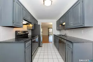 21 Harbour Village, Branford, CT 06405 - Photo 10